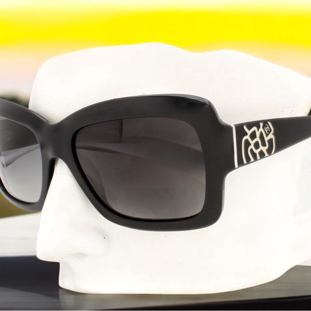 CHANEL Black Sunglasses